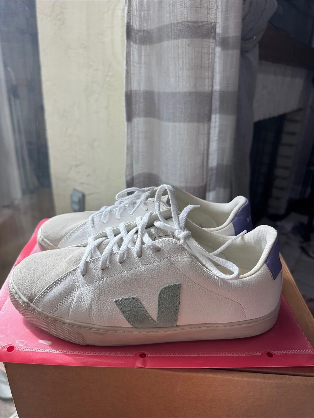 Veja Esplar Leather Sneaker Suede White Grey Green size 7 Big kid size 8 womens